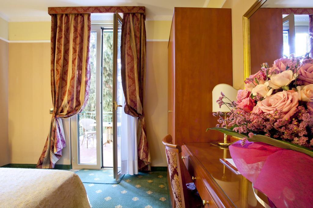 Boutique Hotel Puccini Монтекатини Терме Екстериор снимка